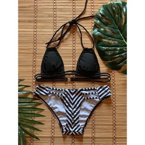 Black & White Zig Zag Striped Bikini *NWOT*